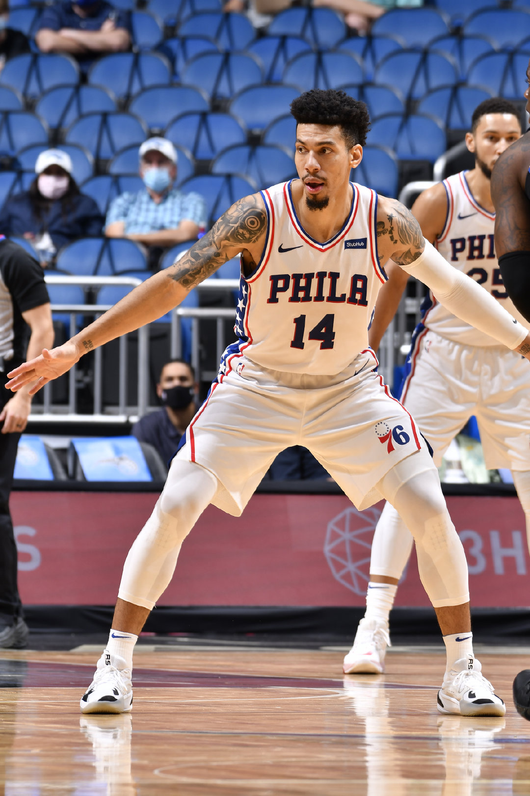 关于国王轻取篮网B队，丹尼·格林高光表现的信息