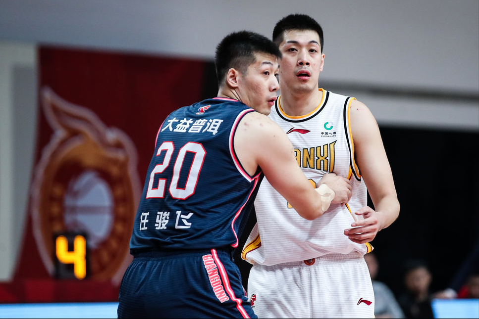 关于贵州男篮大胜西藏队，豪取连胜的信息