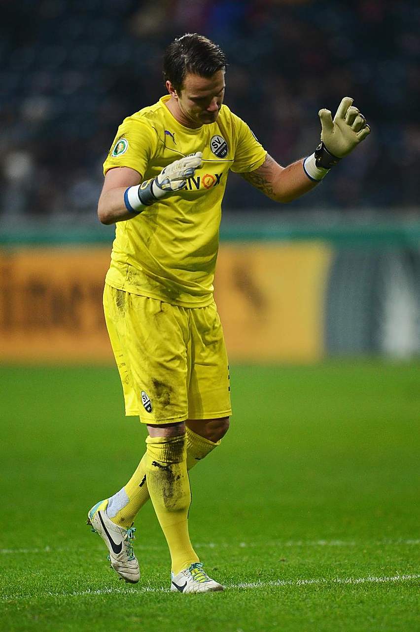 关于沙尔克04引援将离，英超球队瞄准多名球星的信息