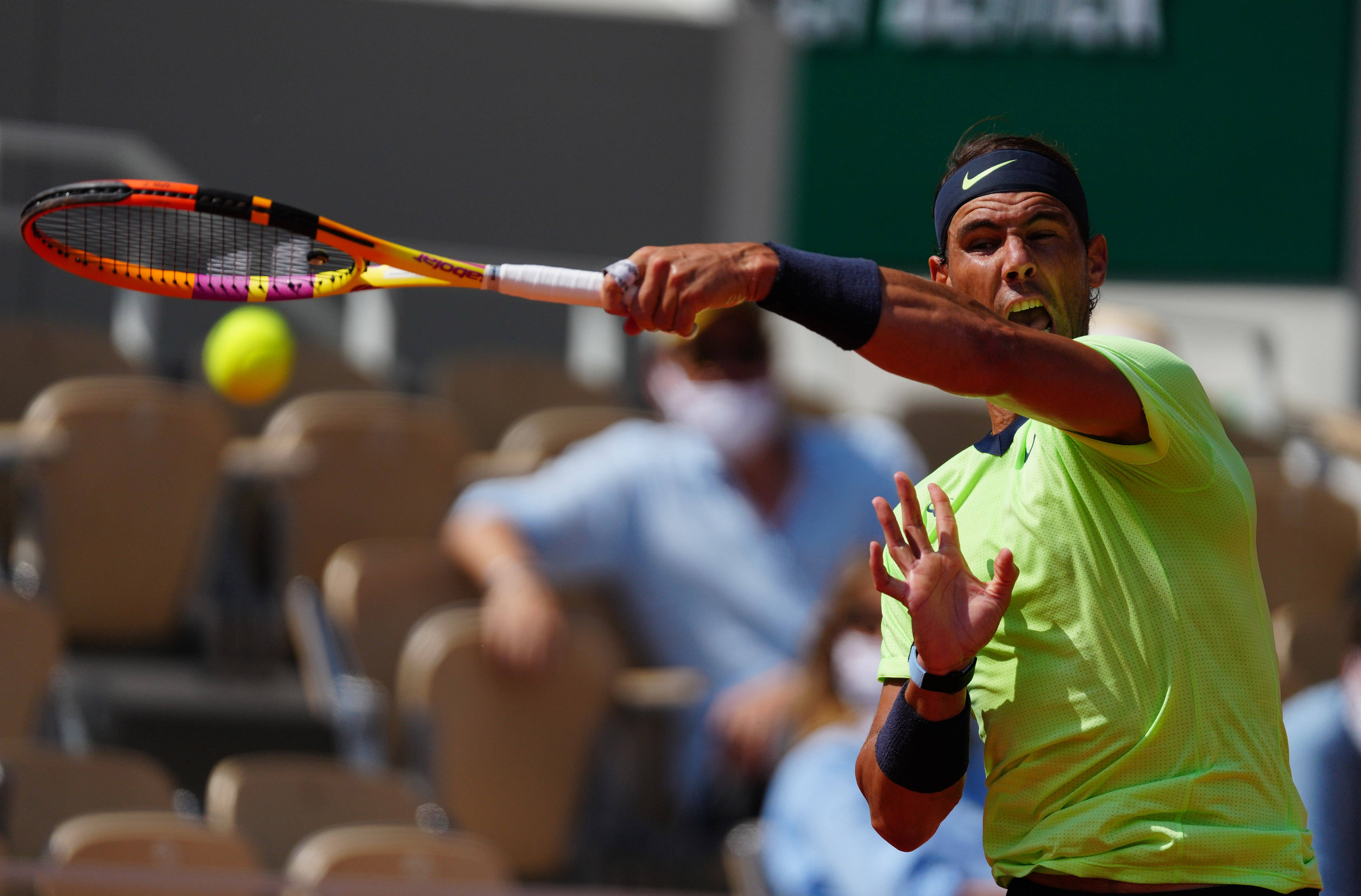 欧洲网球队轻取世界网球队，纳达尔关键制胜的简单介绍